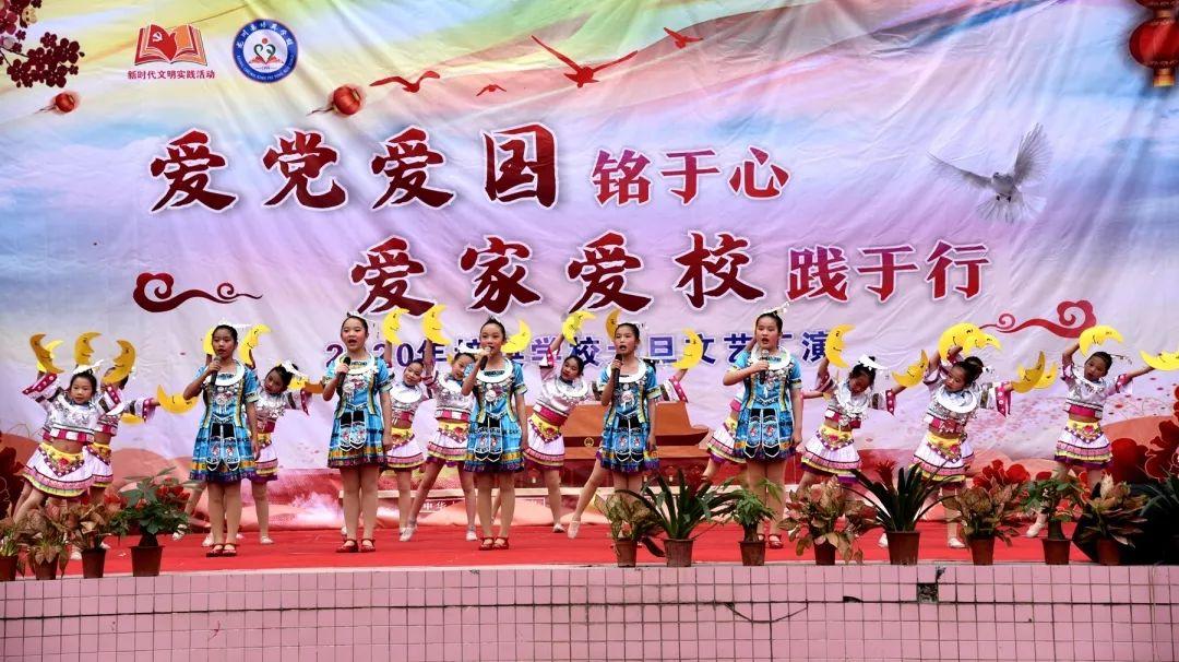 警犬们春节还坚守在岗位上，你怎么看禁止食用狗肉？游戏画面