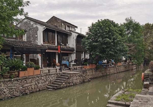 开州首条“交邮”线路试运营